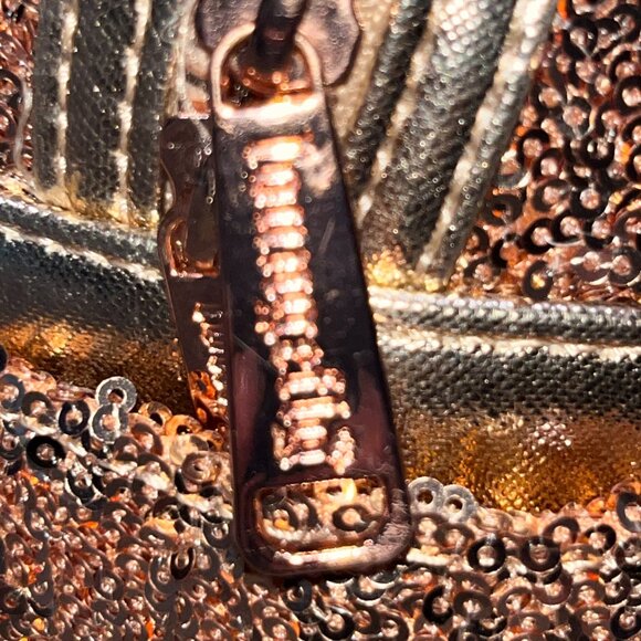 DISNEY PARKS LOUNGEFLY ROSE GOLD SEQUIN MINNIE MOUSE BACKPACK BAG - NWOT - Picture 14 of 15